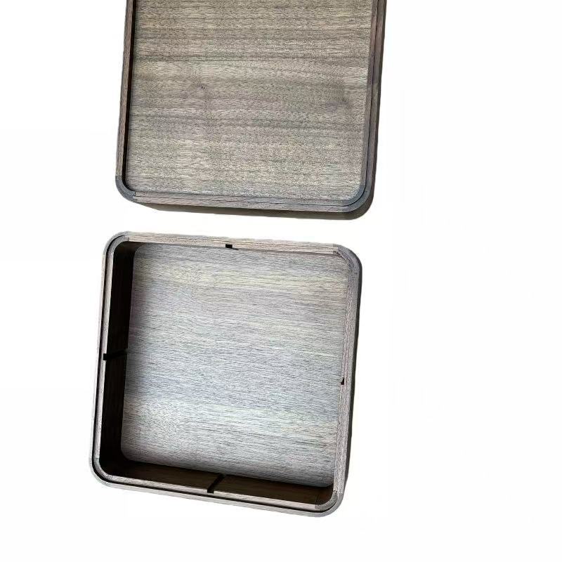 Производство деревянных коробок и подносов из черного ореха, высокая прочность углов, дно с пазами для штабелирования