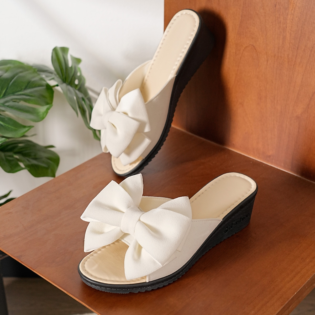 Cross-Border New Wedge-Heeled Thick-Soled Bow-Knot Flip-Flops for Women to Wear Solid Color Lightweight Cloth Sandals Amazon