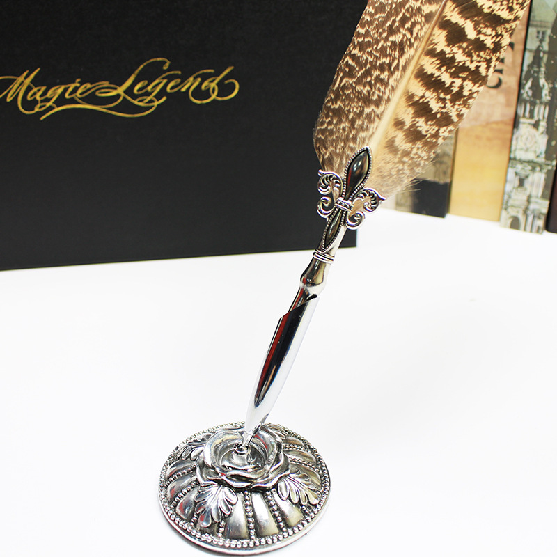 T20YE-L2 dip pen European retro letter opener suit graduation gift peacock tail Harry Potter feather pen