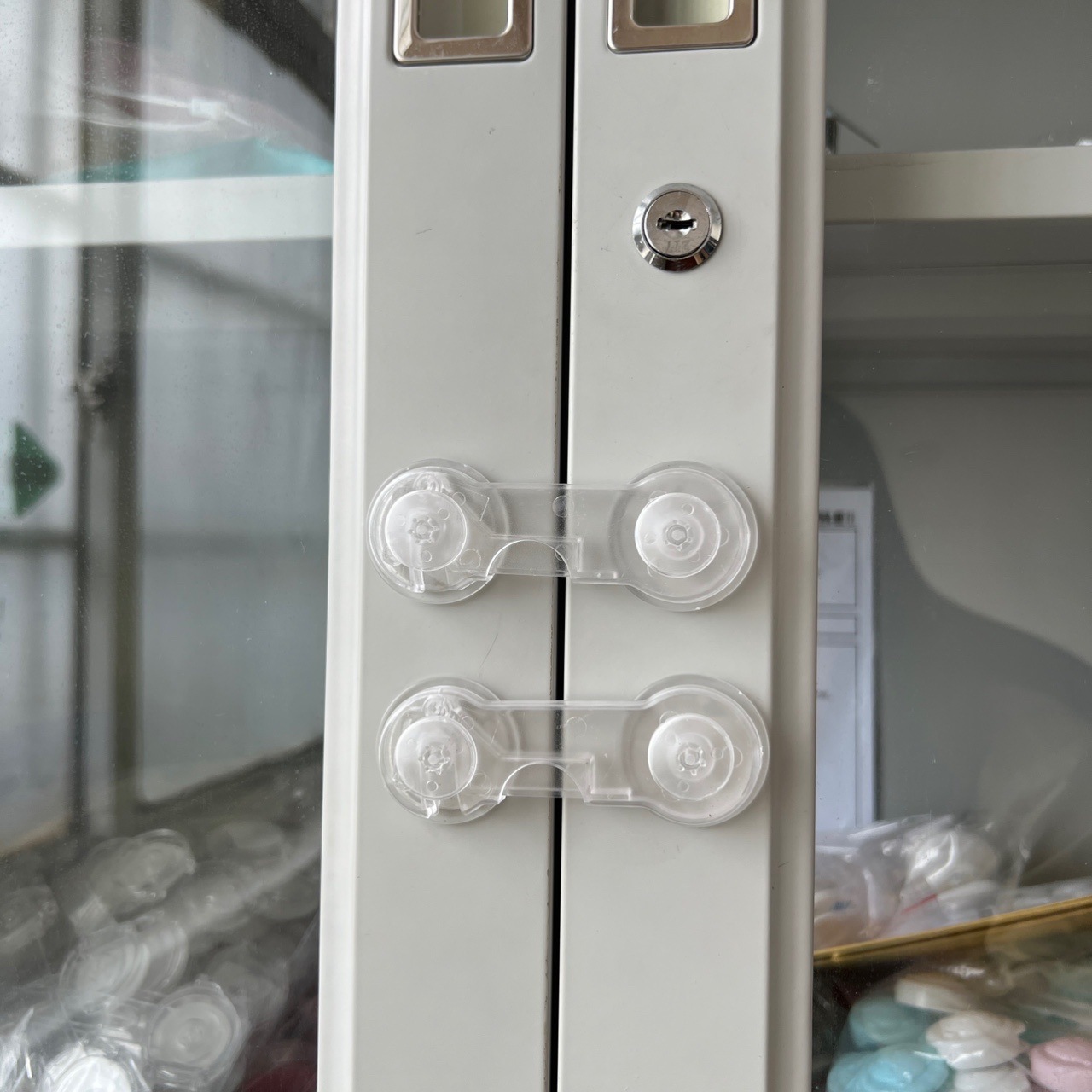 Baby safety anti-pinch multi-function child safety lock children's multi-function protection safety transparent long lock