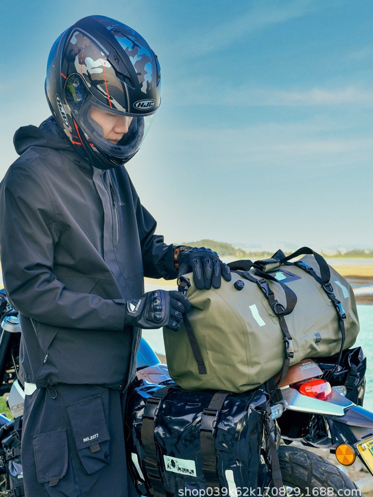 Cross-border waterproof bag PVC large capacity tail bag locomotive general carry bag foreign trade motorcycle back seat bag a piece of postage