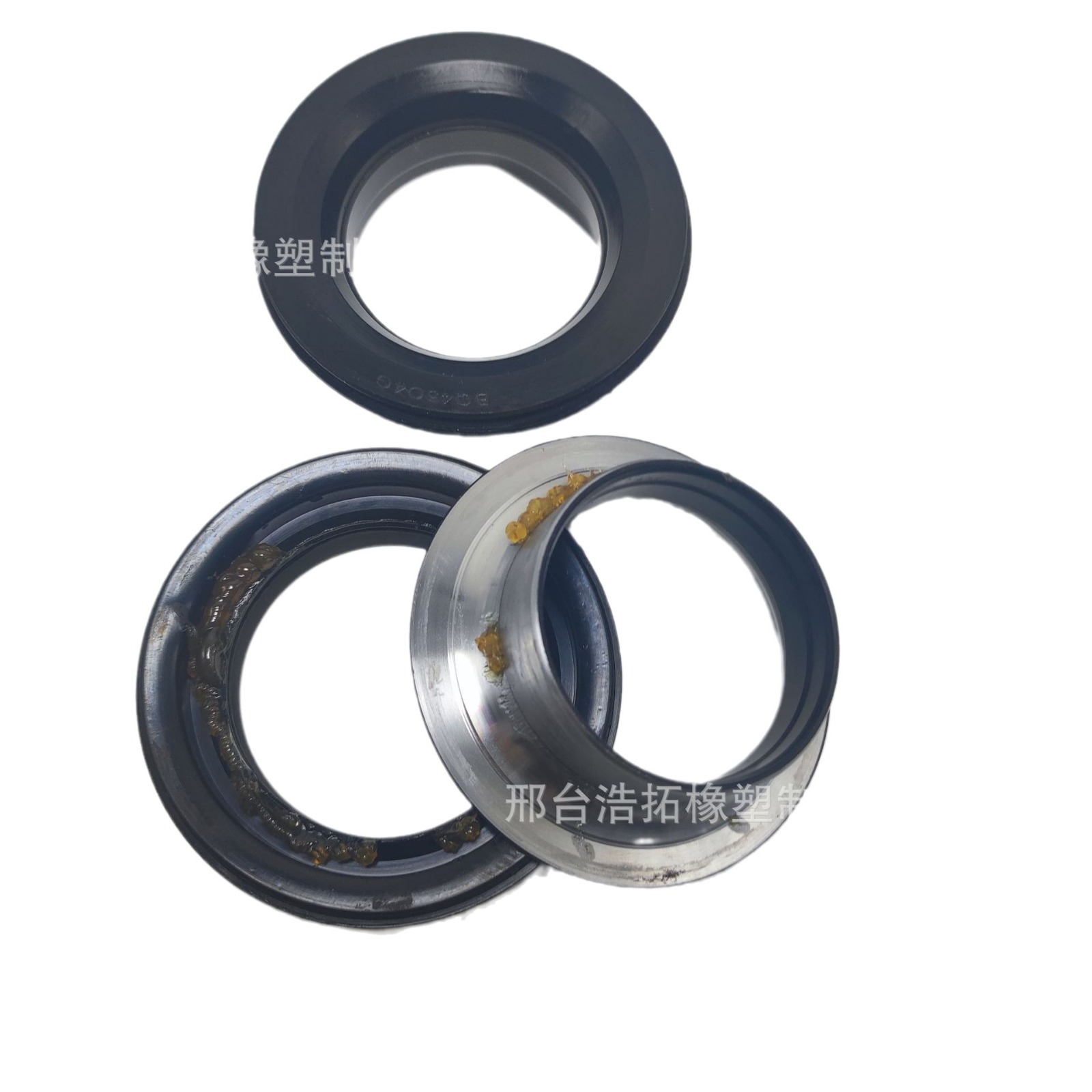 TC422-13370 applicable to jiubaotian harvester BQ4504G combination mud-proof oil seal 46*70*13/23