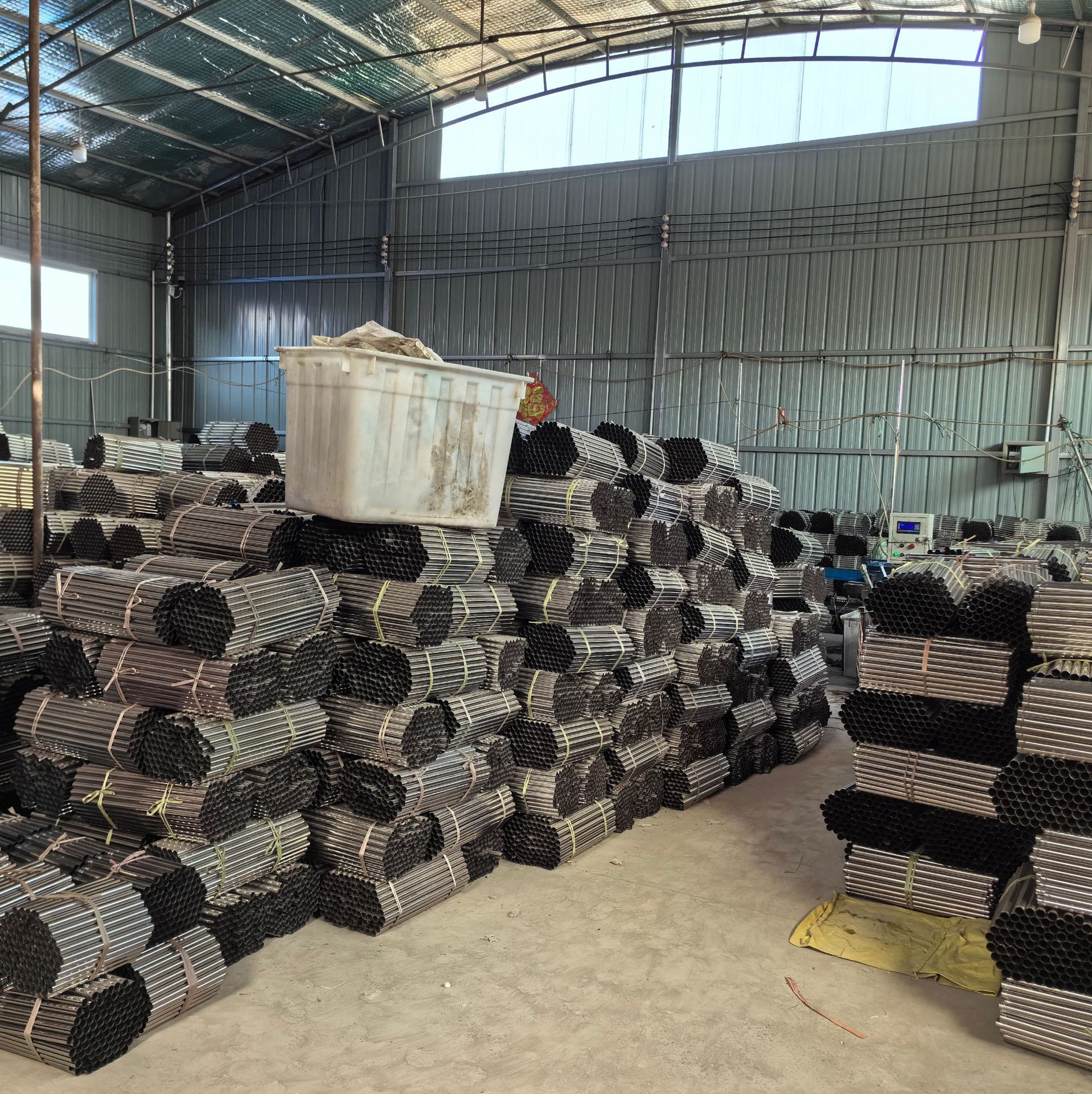 Factory wholesale stainless steel pipe stainless steel pipe various sizes and lengths mop rod telescopic rod rotating rod splicing rod