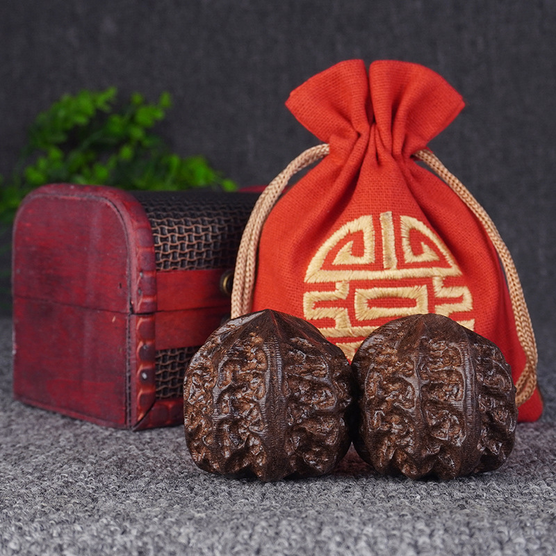 Agarwood Hand-Held Walnut Fitness Handball Massage Health Ball Hand Ball Player Spin Ball Practice Toy for the Elderly Hand-Held Ball