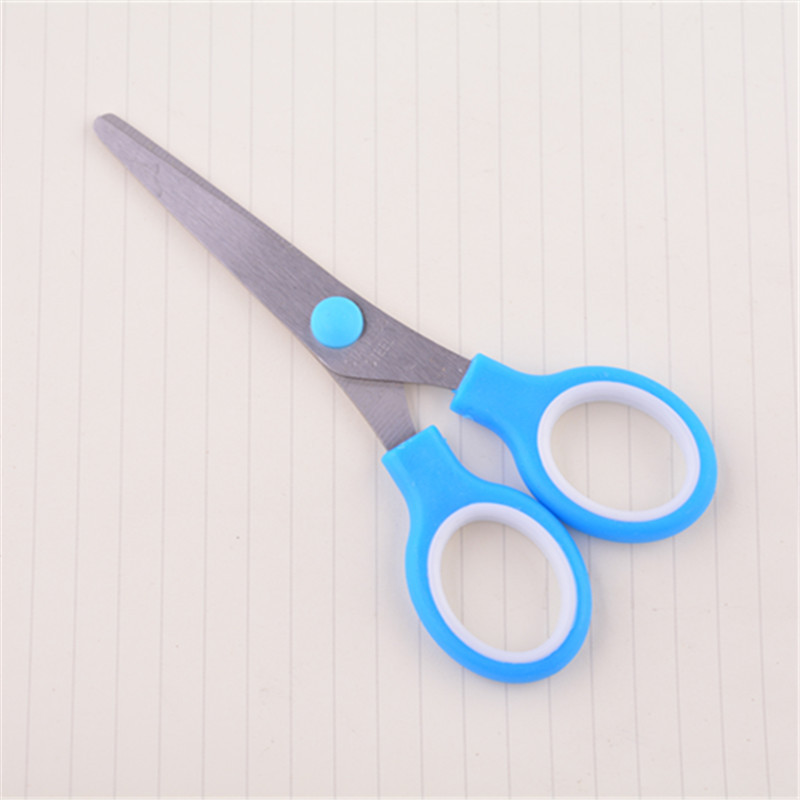 Students do not hurt their hands safety scissors DIY paper-cut lace scissors kindergarten handmade plastic children's scissors wholesale