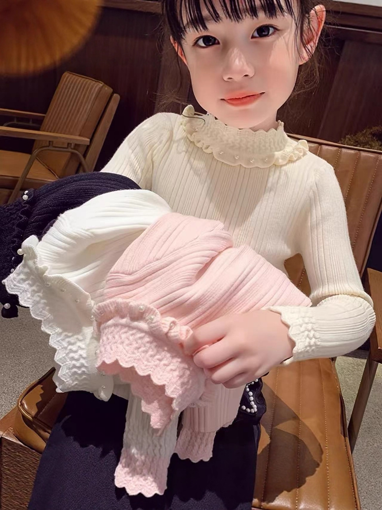 Girls' Autumn and Winter Popular Lace Collar Knitted Bottoming Sweater for Small and Medium-Sized Children, Fashionable, Cute and Versatile Knitted Bottoming Top