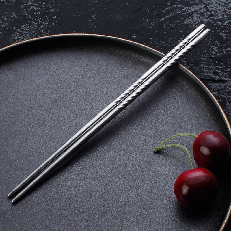Spot stainless steel chopsticks national fashion blue and white porcelain tableware thread printing stainless steel chopsticks round household one person
