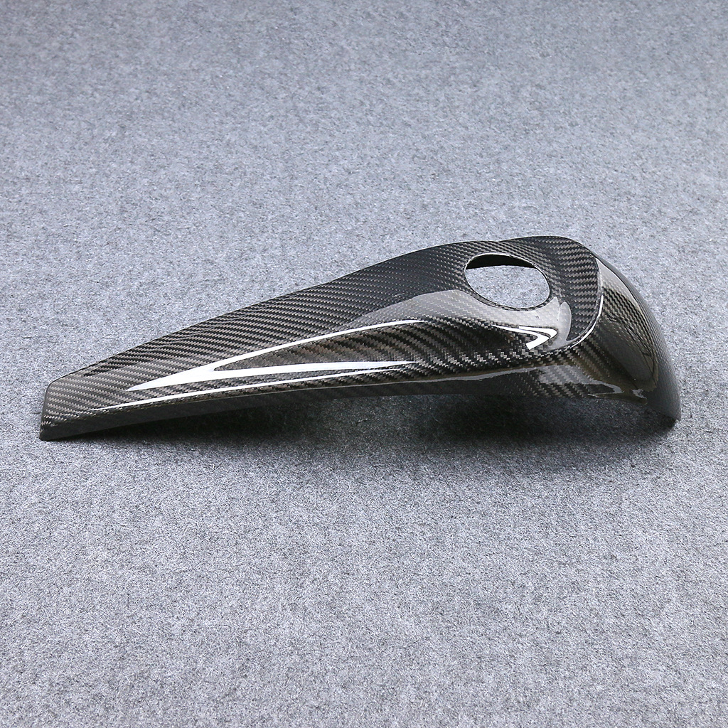 Suitable for Harley-wayroad Harley-Davidson Vrod 1250 modified carbon fiber fuel tank cover/cover