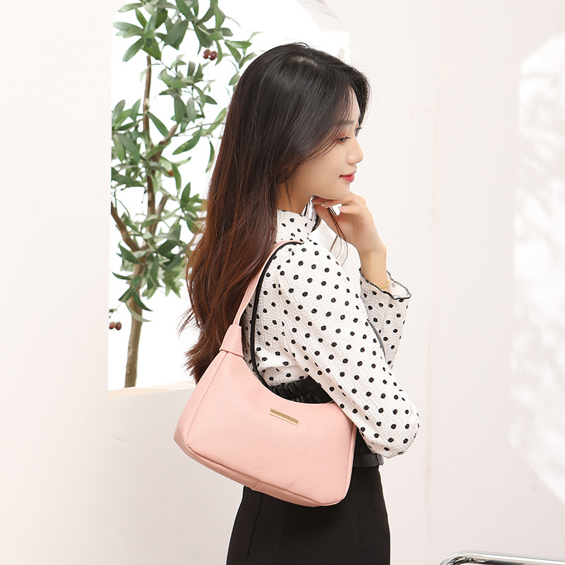 Women's Versatile Shoulder Bag 2025 New Underarm Bag Shoulder Bag Large Quantity Preferential High-End Women's Bag