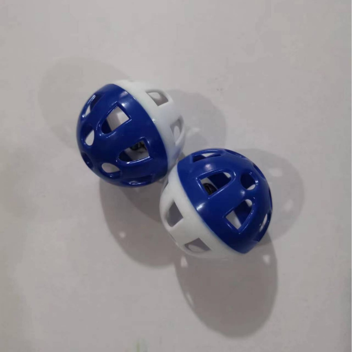 Wholesale Pet Toys Cat Plastic Hollow Ball with Bell Toy Ball Pet Spherical Toy Cat Supplies
