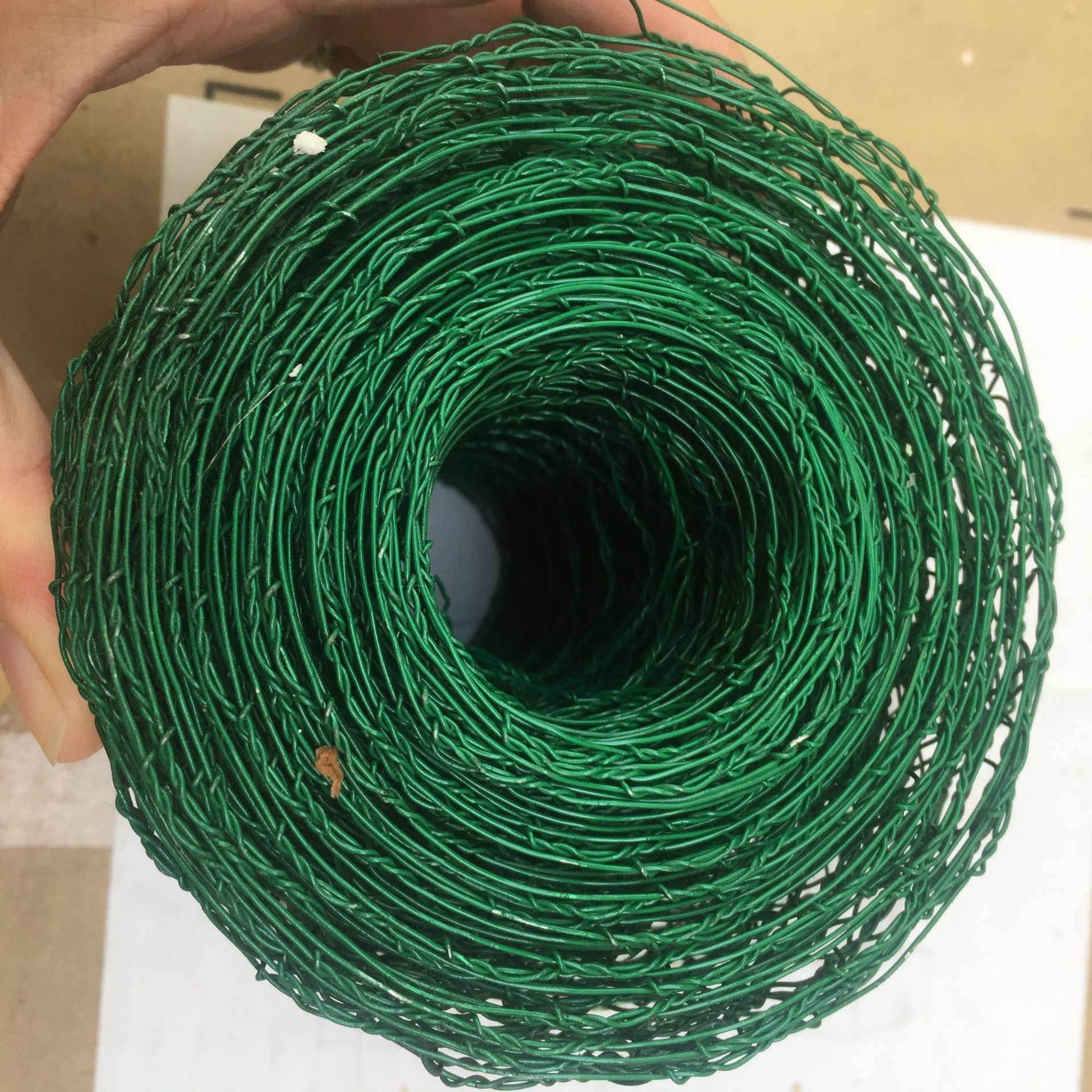 Craft floral flower arrangement chicken cage net fixed shape wedding scenery decoration dark green metal wire hexagonal net