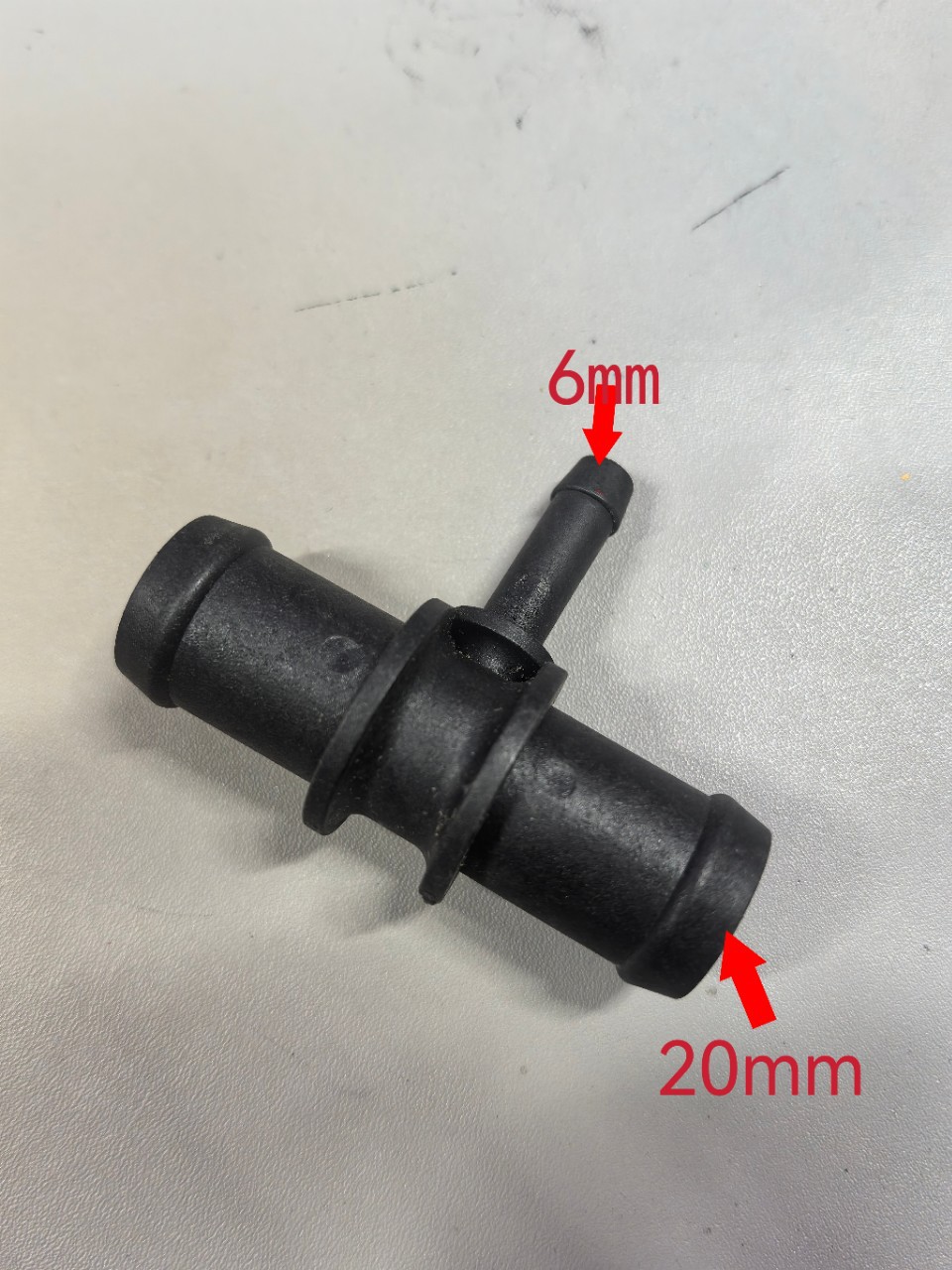 N90761001 N 907 610 01 Touran Wild Emperor Q5 Beetle A4 Fabia Water Pipe Three-Way T-Piece