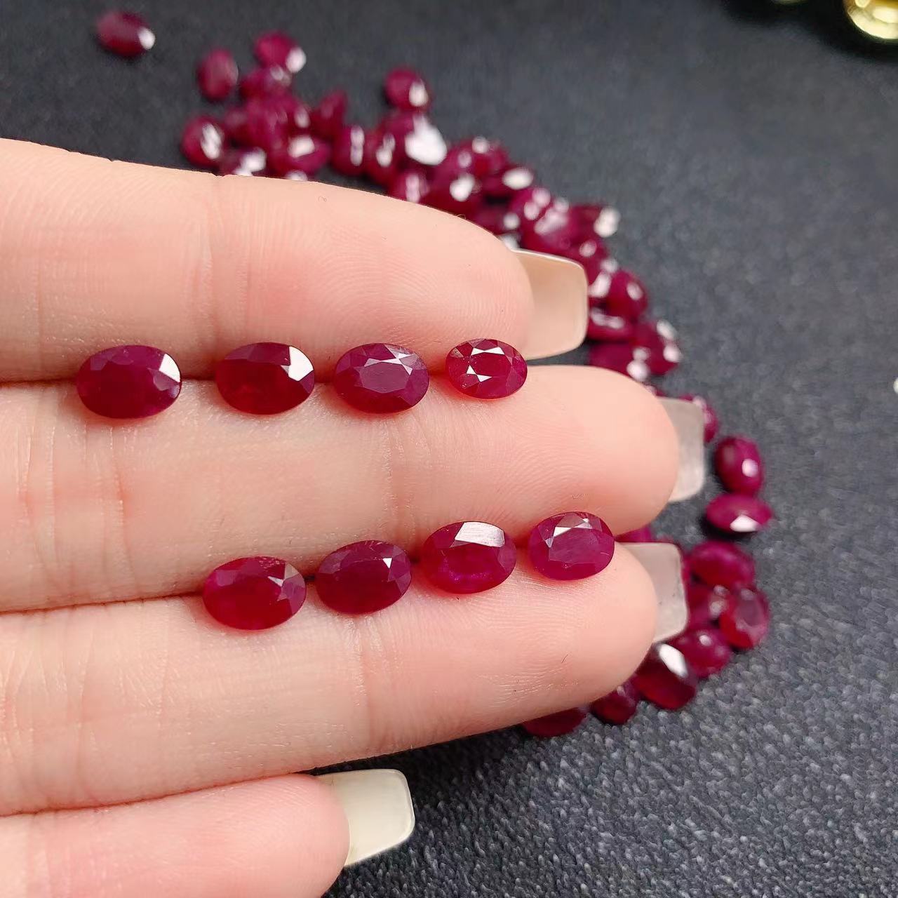Factory Wholesale Natural Pigeon Blood Red Loose Ruby ​​Ring Surface Oval Multi-Rules Inlaid Ring Earrings Jewelry