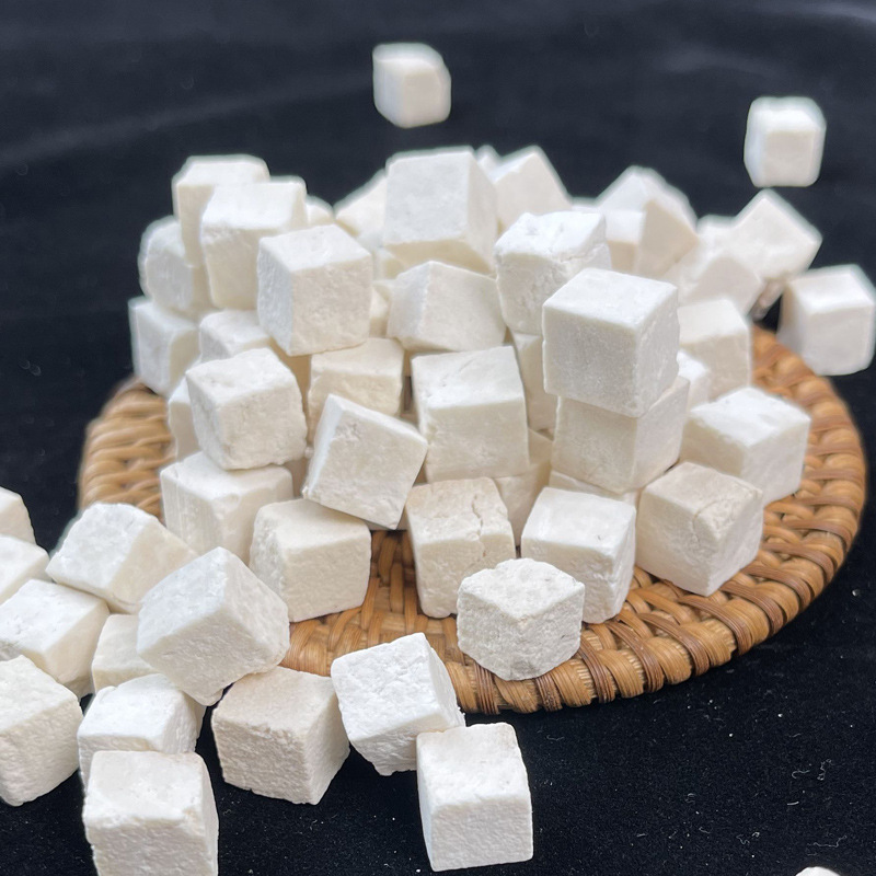 Производитель центра Порией Юньнань оптовая продажа белых кубиков Пории в большом объеме китайских медицинских материалов Фулин кубики новые товары
