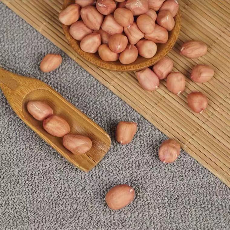 Shandong self-growing dry peanut shelled peanut new goods farm self-growing small white sand fruit oil pressing seeds
