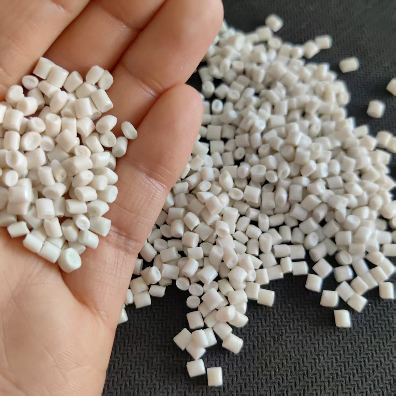 Ppr Recycled Material Granules Pipe Polypropylene Hot Water Pipe Recycled Plastic Granules Ppr Underfloor Heating Pipe