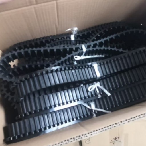 Manufacturer Supplies Snowmobile Small Toy Vehicle Tracks, Small Agricultural Machinery Tracks, Multifunctional Rubber Tracks