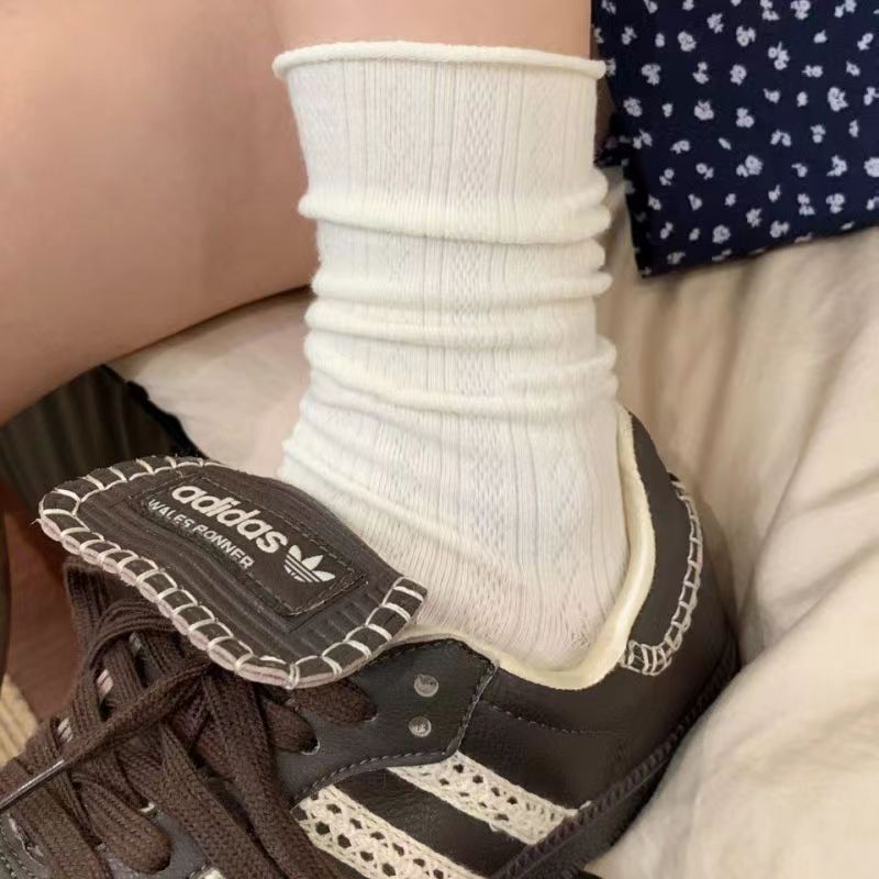 Socks Women's Black and White Autumn Ins Trendy Vintage Cream Style Curled Dark Pattern Mid-tube Stacked Socks Non-slip Artistic Moon Socks