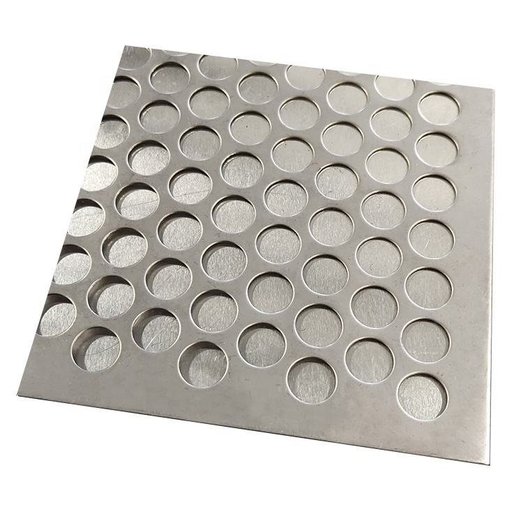 Suzhou Stainless Steel Spray-Coated Corrosion-Resistant Perforated Sheet with Long Holes 201 Anti-Slip Ground Construction Site Perforated Sheet