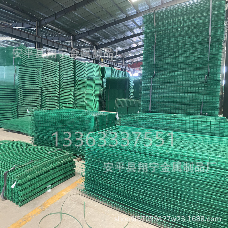 Mesh Fence Airport Isolation Protection Net River Safety Iron Mesh Galvanized Wire Mesh Fence Highway Guardrail Net