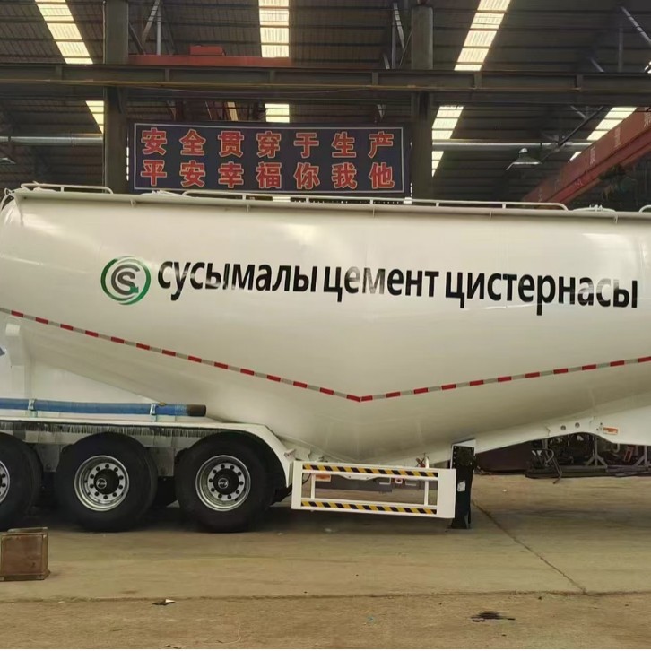 Cross-Border Manufacturers Directly Supply 45-Cubic-Meter Bulk Cement Tankers and 55-Cubic-Meter Dry Mixed Mortar Tankers for Transportation