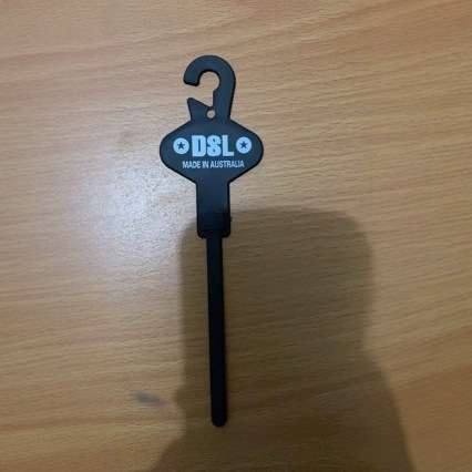 Factory direct supply injection frosted plastic tag PP integrated supermarket comb elevator tag in stock hanging card