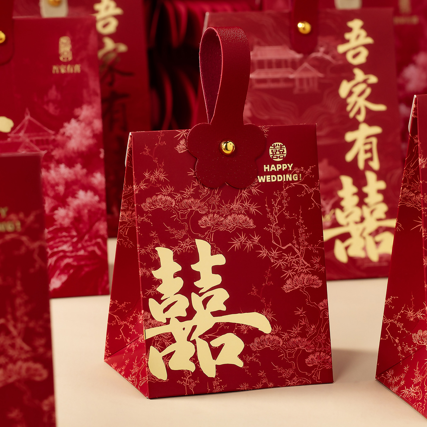 2025新款结婚喜糖盒糖果礼盒空盒高级感婚礼喜糖盒子订婚喜糖袋