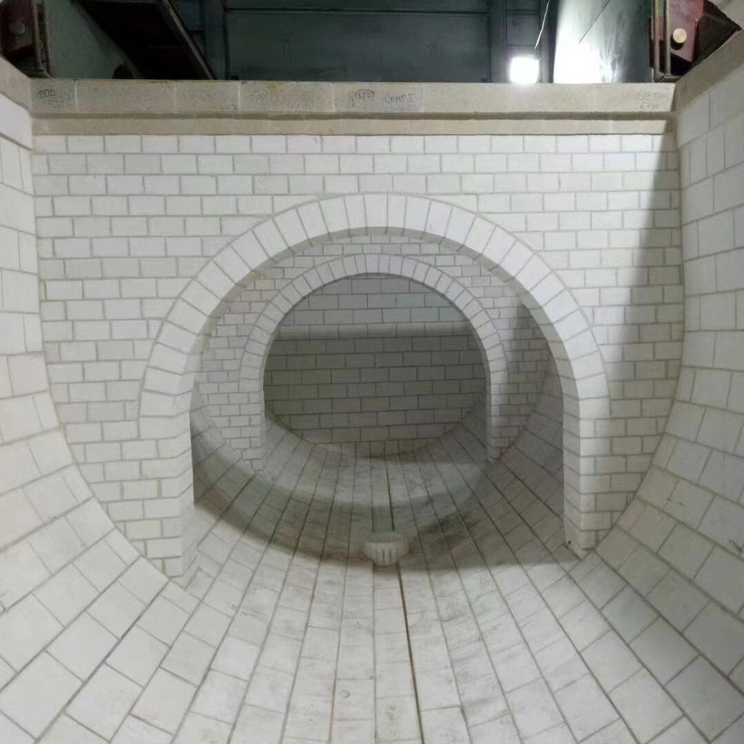 Horizontal Reactor Lined with Anti-Corrosion Construction Jiangxi Nengqiang Specializes in Acid-Resistant, Temperature-Resistant and Anti-Corrosion Engineering Contracting Qualifications