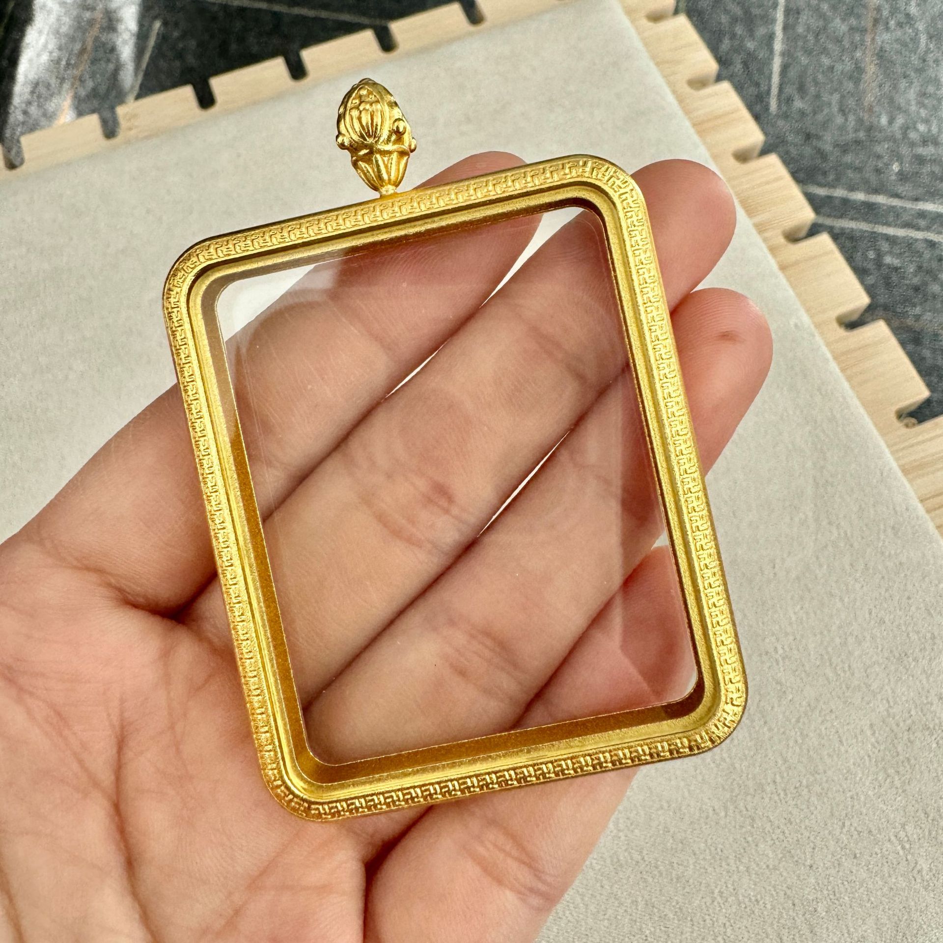 [Titanium Steel] Single-Sided and Double-Sided Xizang Thangka Gawu Box Titanium Steel 4×5 Card Core Size Thangka Shell