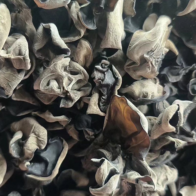 Northeast black fungus dry goods origin supply wholesale stall running rivers and lakes agricultural products bulk autumn fungus small cloud ear
