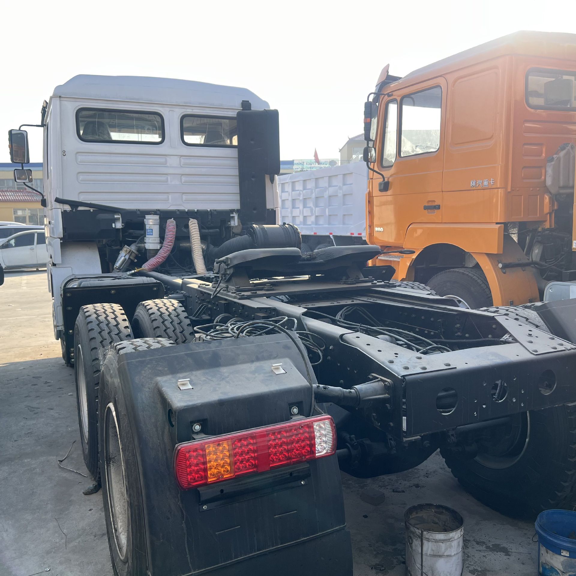 Foreign Trade Export Shaanxi Automobile Delong Tractor Truck 6X4 Heavy-Duty Truck Transport Truck 430 Horsepower Heavy-Duty Tractor Head