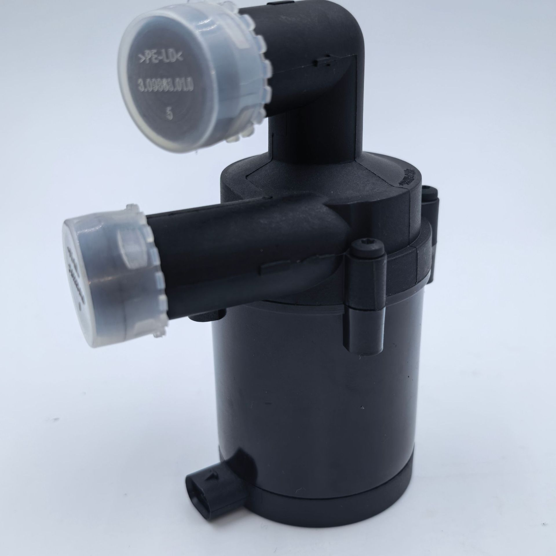 Manufacturers Car Cooling Water Pump 702671370 390034 for Mercedes Benz 2011 Car Accessories Wholesale