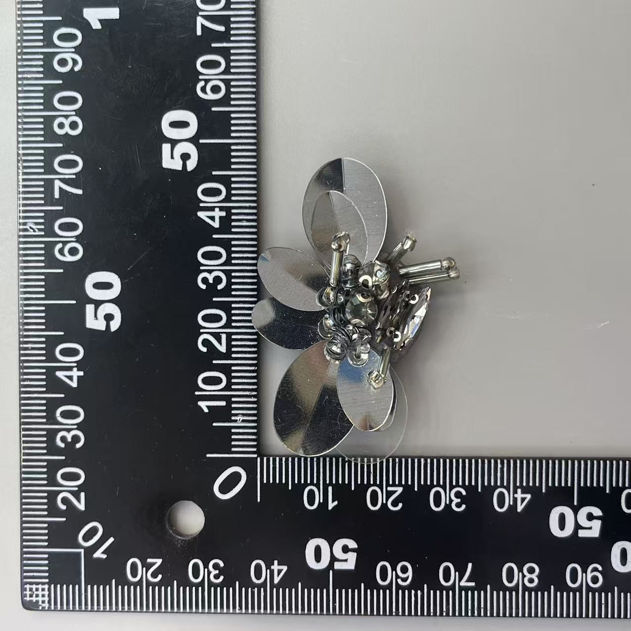 Factory Direct Sales Sequined Rhinestone Flower Accessories Clothing Bags Shoes Shiny Lightweight Decorative Flowers Little Bees