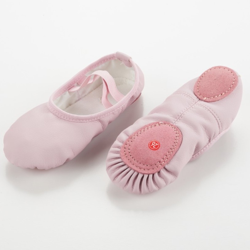 Soft Leather Two-Soled Ballet Training Shoes for Children, Cat Claw Soft Soles, Lace-Free Slip-On Dance Shoes