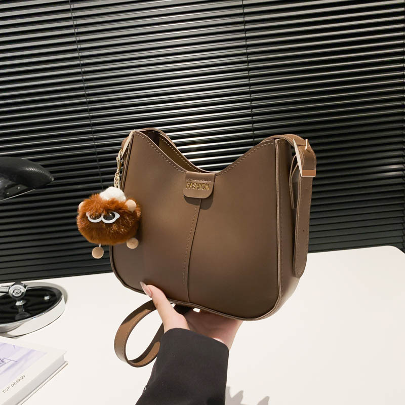 High-grade Texture Retro Bag Women's 2024 New Arrival Fashionable All-match Bucket Bag Internet Popular Style Shoulder Crossbody Bag