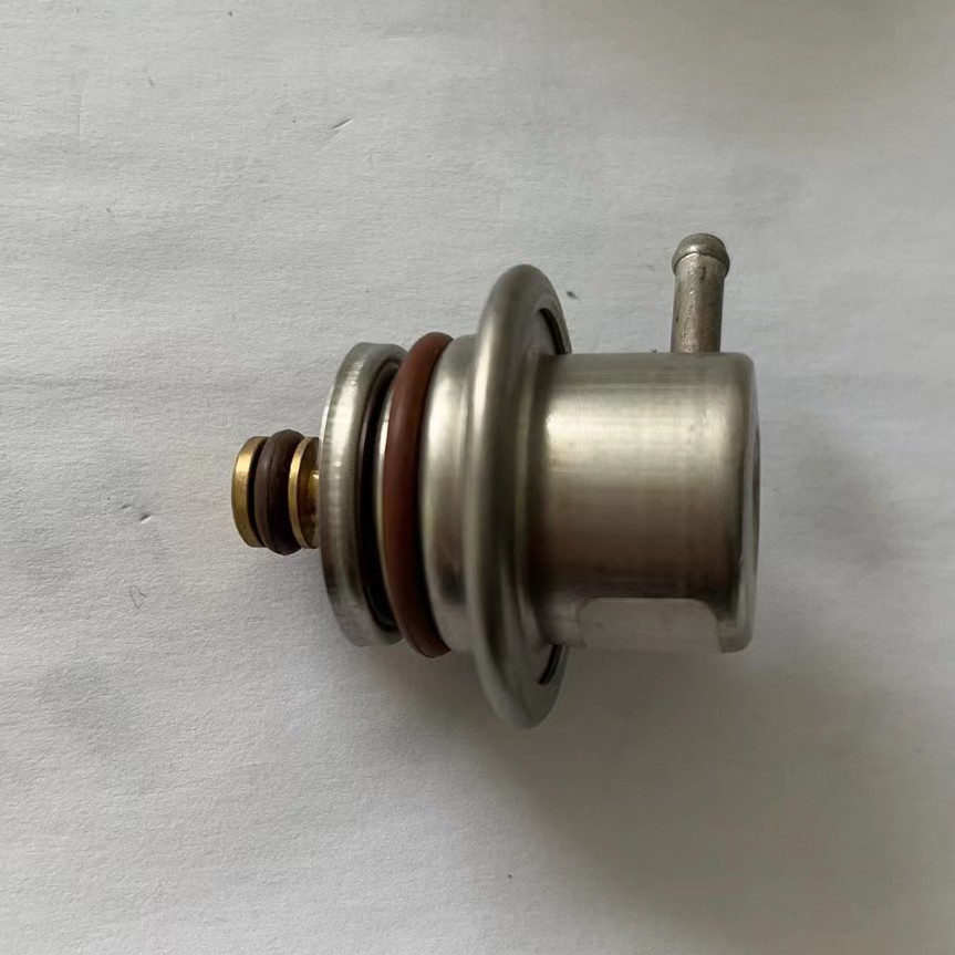 Manufacturers supply 94411020103 for Porsche fuel pressure regulator