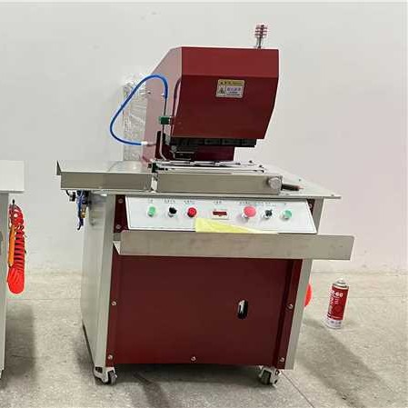 Dongguan Belt Shoulder Strap Automatic Punching Machine Multifunctional Oil Pressure Punching Machine Automatic Punching Machine Leather Processing Equipment
