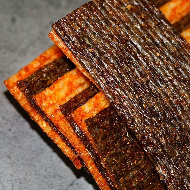 [Lightning Warehouse] Qiongyu Shen Diao Xia Couple Spicy Slices Nostalgic Internet Celebrity Snacks Sichuan Style + Xiangwei 16G/Pack Instant Food