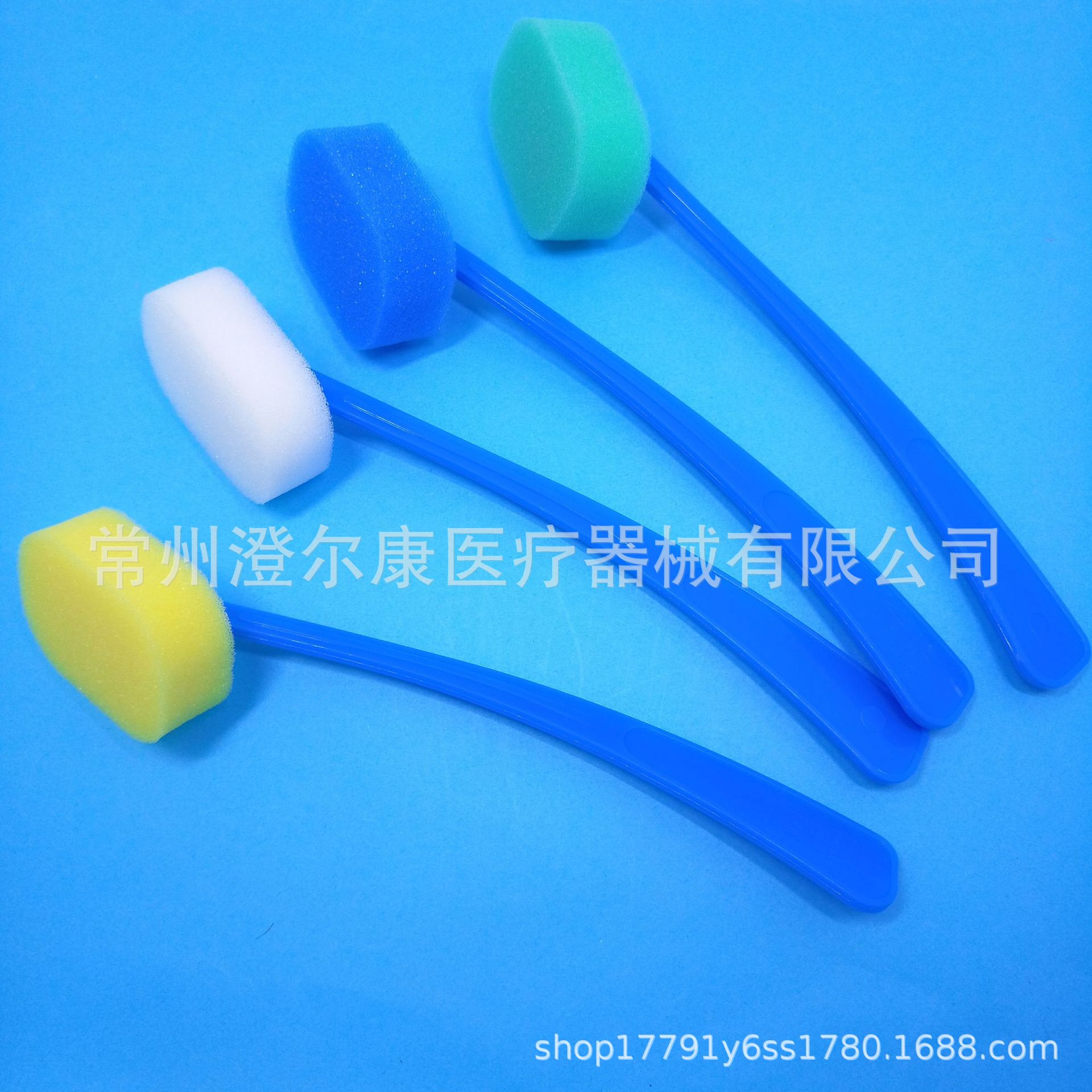 Factory Direct sales anesthesia package disposable sponge brush medical sponge disinfection brush small curved handle sponge brush