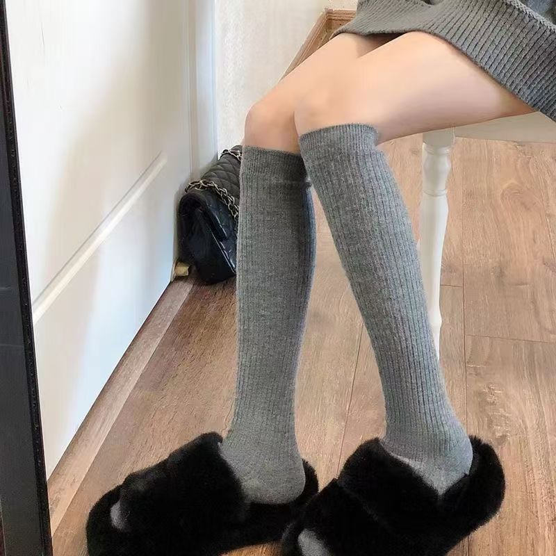 Early Spring Velvet White Calf Socks for Women Thickeneded Warm White Stockings Gray Over-The-Knee Socks Wool Mid-Calf Socks