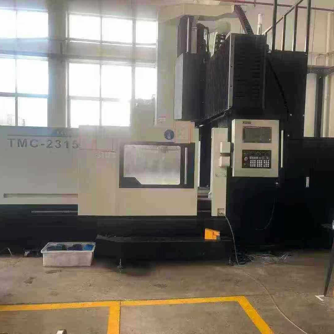 Передача б/у Daikin Tmc-2315 портальный обрабатывающий центр скорость шпинделя 6000 в наличии