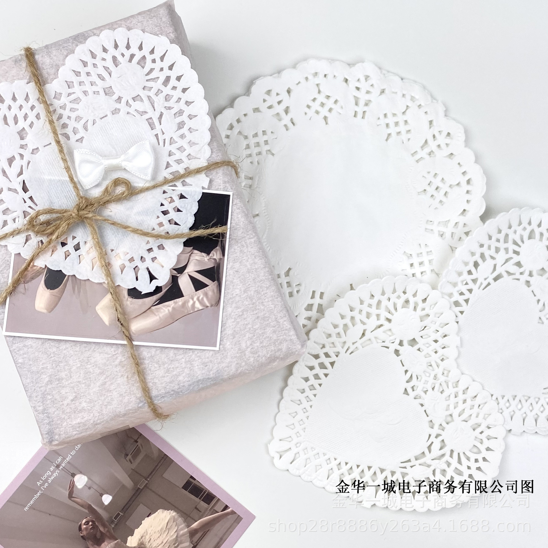 100 Pieces of Heart Cut Out Flower Base Paper White Round Material Paper Packaging Decorative Collage Hand Account Wrapping Paper Round