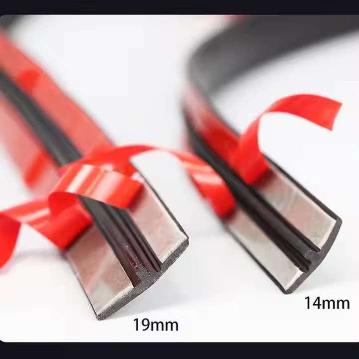Spot Front and Rear Windshield Roof Window Anti-Leak Sound Insulation Strip Car Sunroof Seal Strip T-Shaped Seal Strip