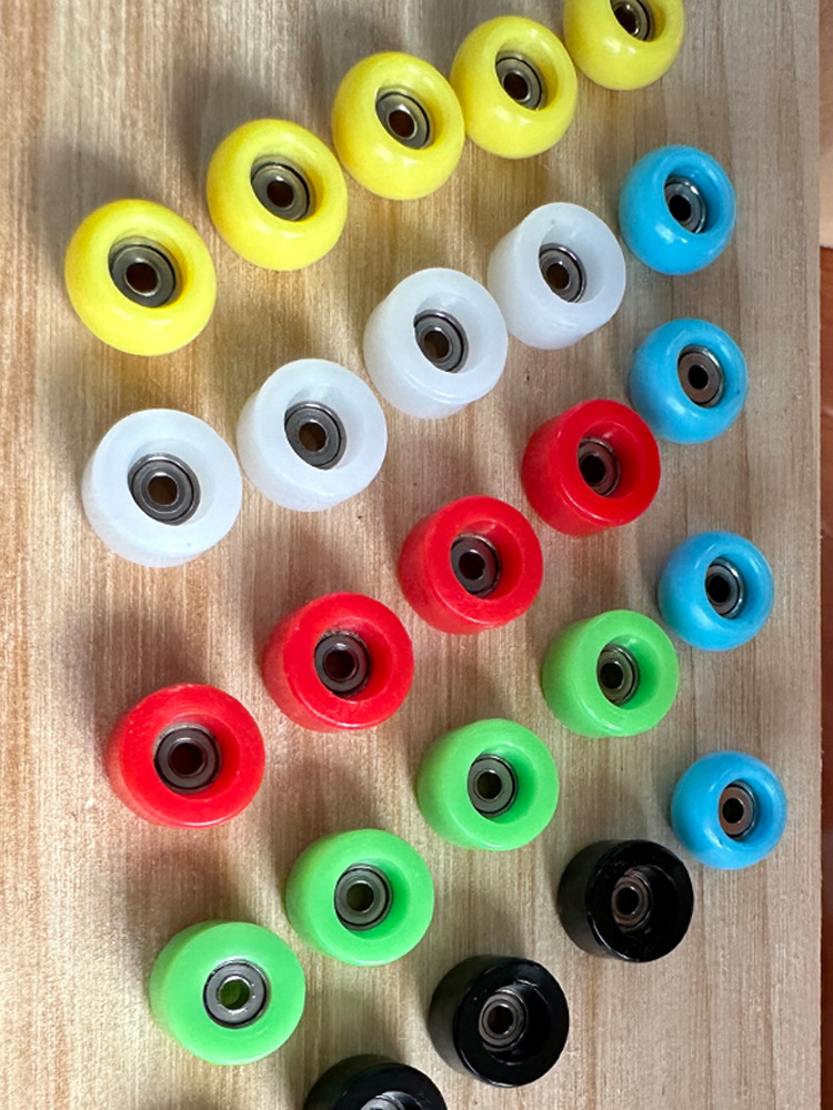 Cross-border Finger Skateboard Universal ABS Spherical Wheel Manual Wheel Domestic High Altitude Turning Bearing Unimpeded Wheel Not Jam Bridge