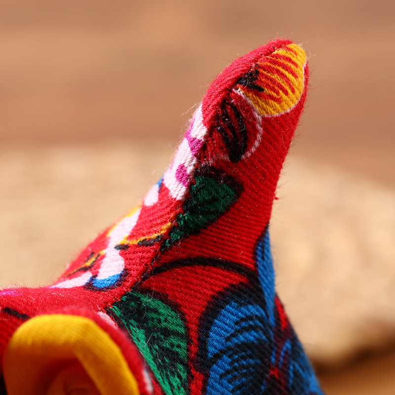 Handmade Cloth Tiger Ornaments Folk Features Craft Traditional Cloth Tiger Chinese Style Gift Little Tiger Decorations