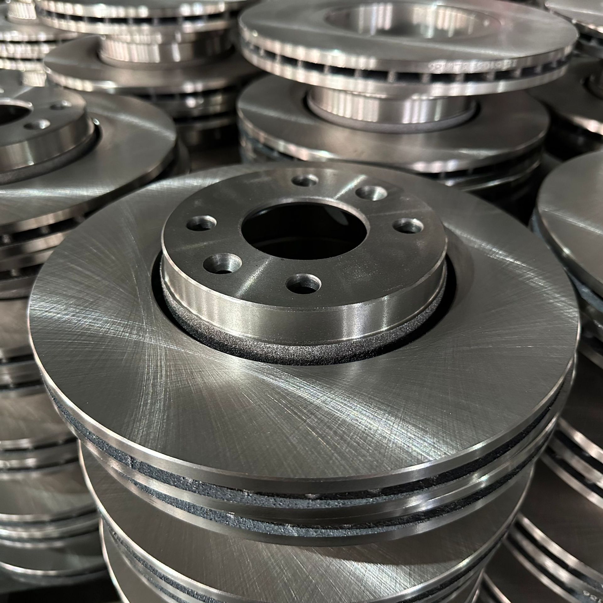 Диск тормоза Ht250 подходит для Renault Micra, Dacia, Ganna, Nissan Tiida, Sunny