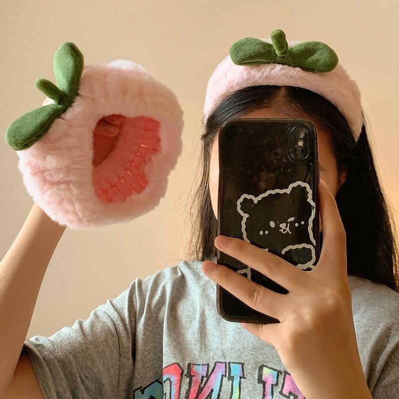 Cute Pink Peach Plush Face Wash Headband for Women, Special Hairband for Small Grass Mask, Non-Slip Headband Hair Accessory