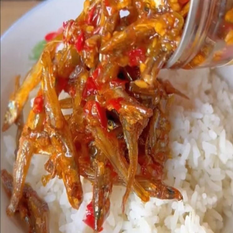 Chuan Dan Old Lady's Hand-Torn Fish Snack, Hunan Specialty Spicy Firewood Fish with Chili Sauce, Ready-To-Eat Fish Snack