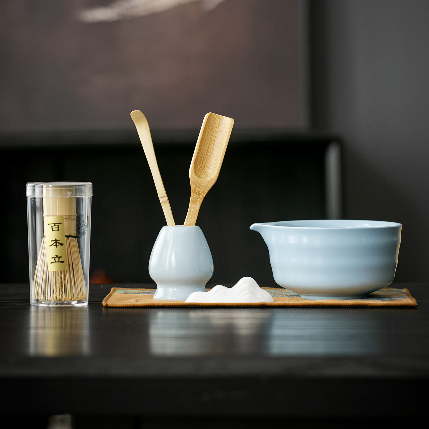 Amazon Ins Style Japanese Ceramic Matcha Bowl with Spout Song Dynasty Tea Making Tools Tea Whisk Stand