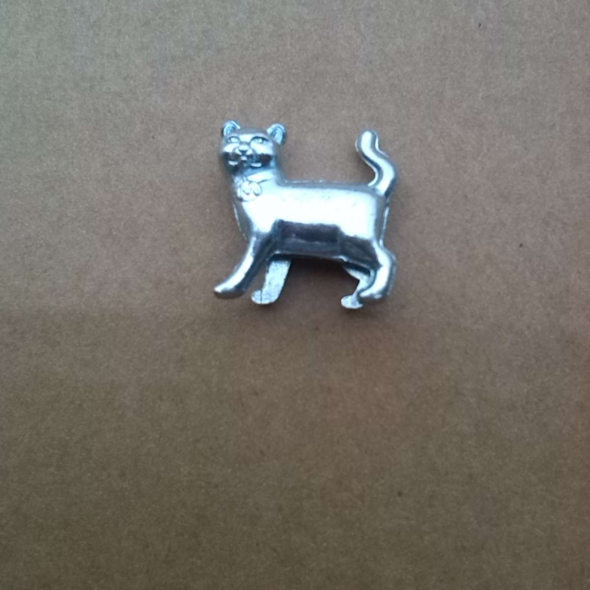 Spot supply zinc alloy game pieces plastic pieces processing table game metal pieces accessories fixed processing